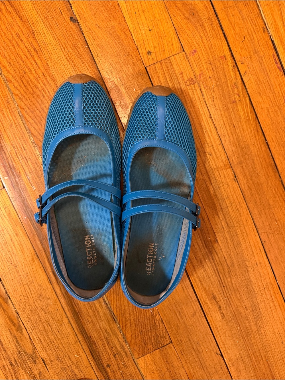 Filthy kenneth cole sneaker flats
